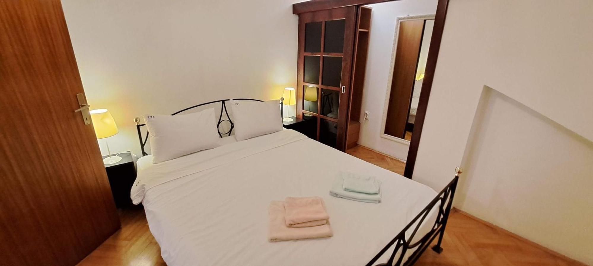 Central Skopje Duplex Apartment Dış mekan fotoğraf